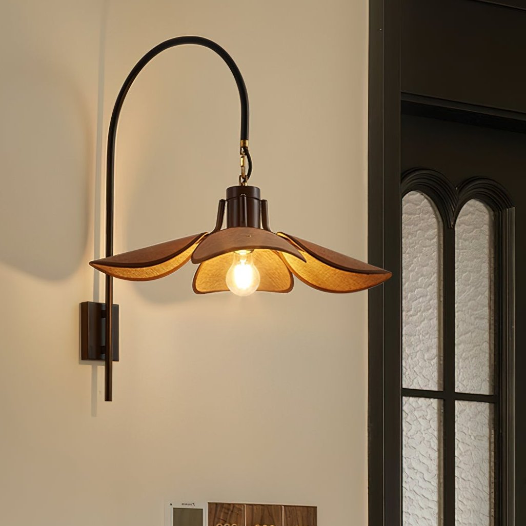 Petal Bloom Wall Light – Elegant Floral-Inspired Design for a Soft, Ambient Glow