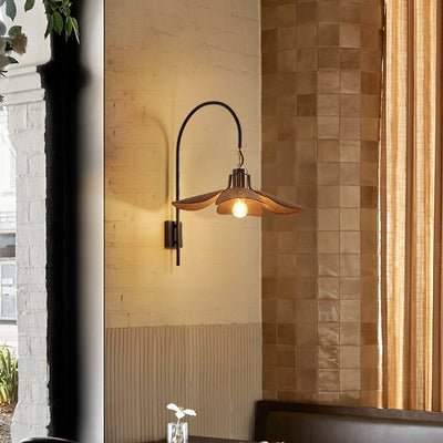Petal Bloom Wall Light – Elegant Floral-Inspired Design for a Soft, Ambient Glow