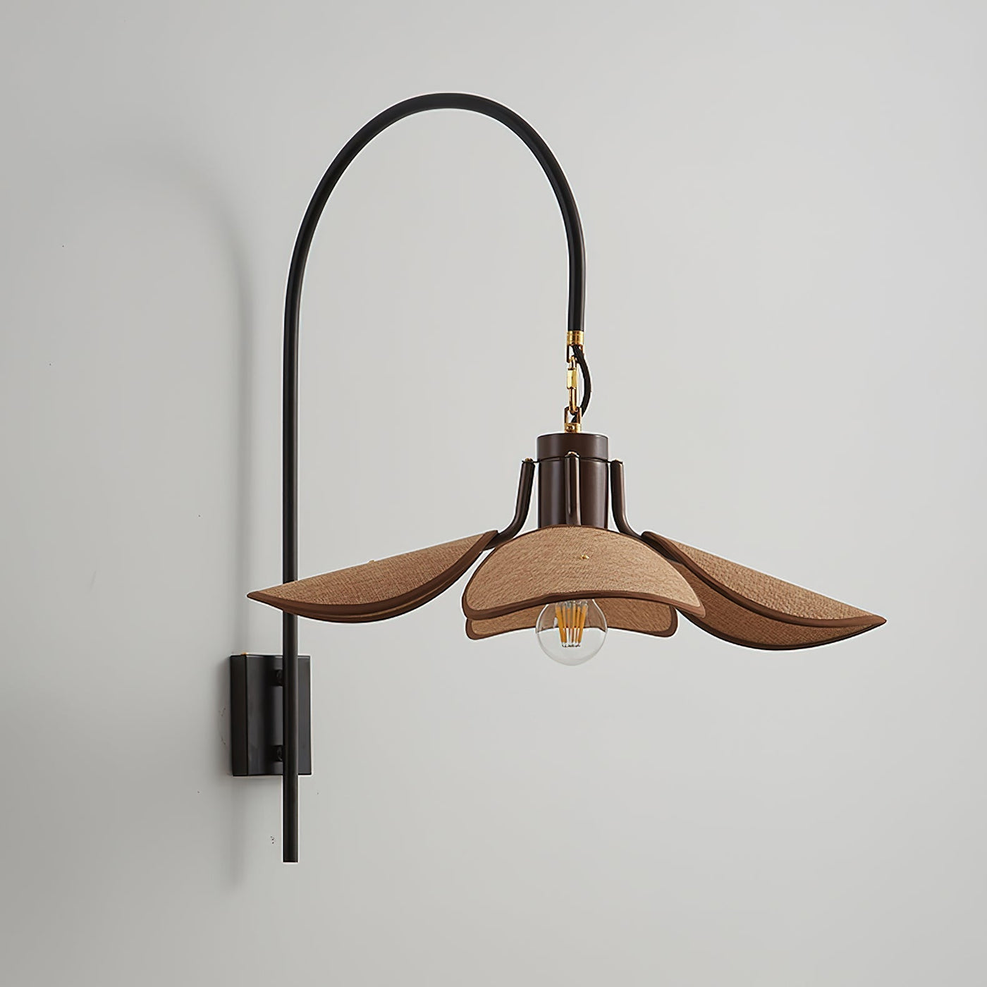 Petal Bloom Wall Light – Elegant Floral-Inspired Design for a Soft, Ambient Glow