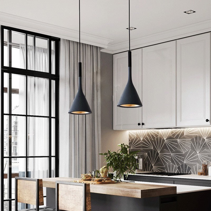 Nordic Modern Ceiling Light – Sleek & Versatile Illumination