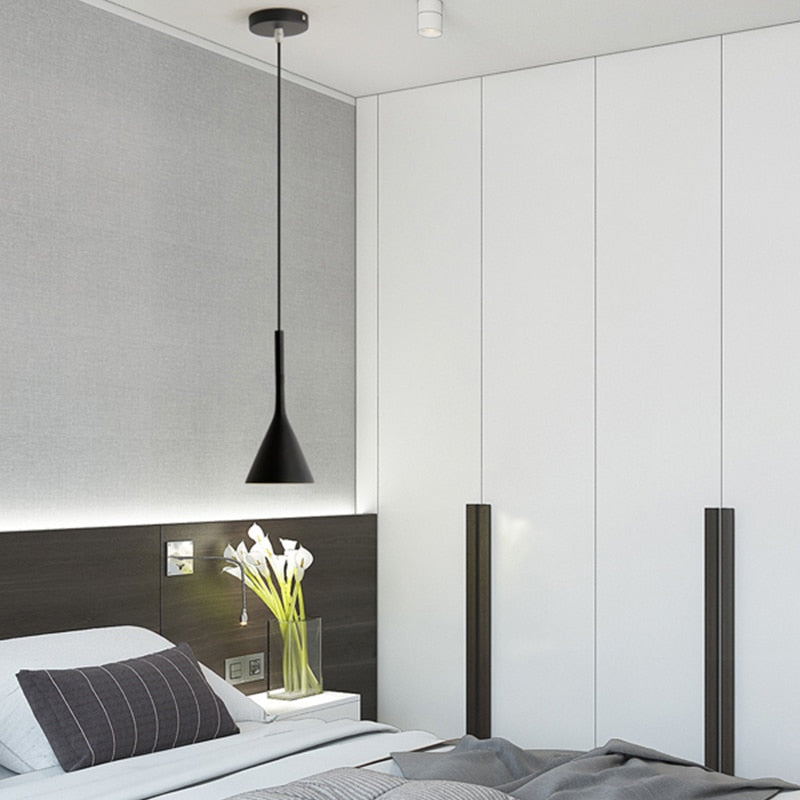 Nordic Modern Ceiling Light – Sleek & Versatile Illumination