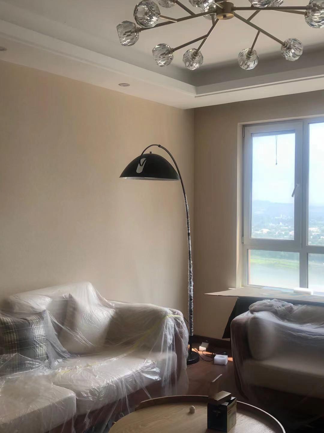 Verse Arc Floor Lamp – Sleek Adjustable Metal Lamp with Scandinavian Design
