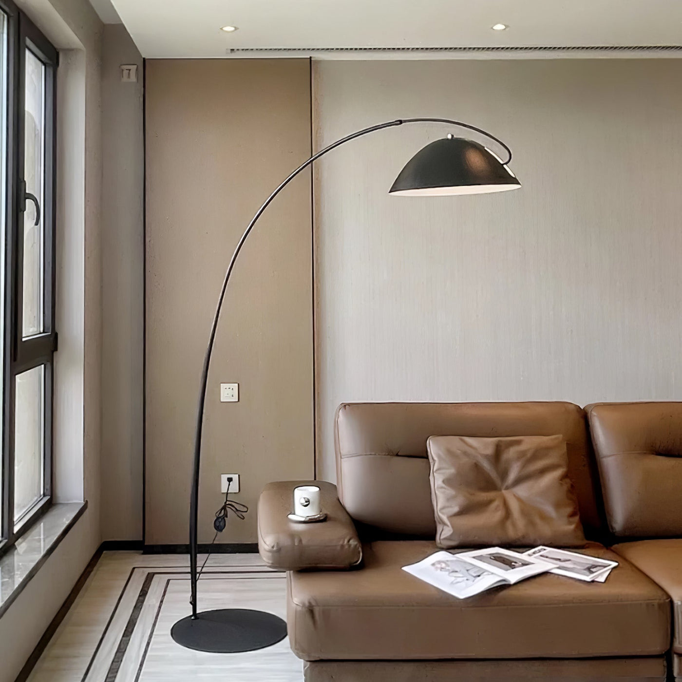 Verse Arc Floor Lamp – Sleek Adjustable Metal Lamp with Scandinavian Design