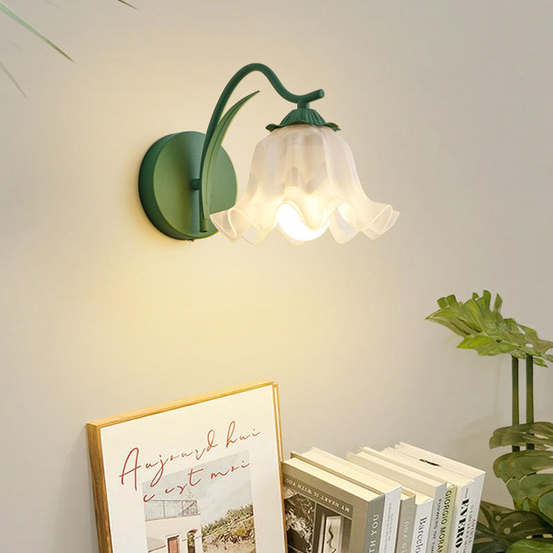 French Retro Garden Flower Wall Lamp – Elegant LED Floral Wall Light (E27, 5W)