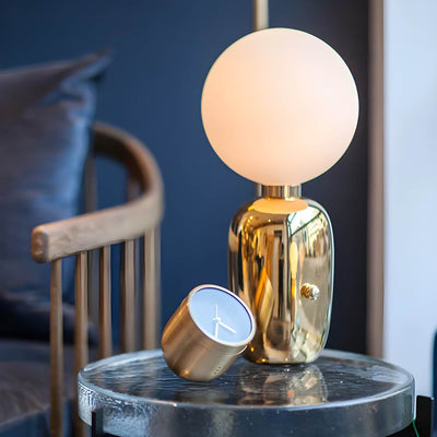 RAISO Table Lamp – Timeless Elegance in a Refined Design