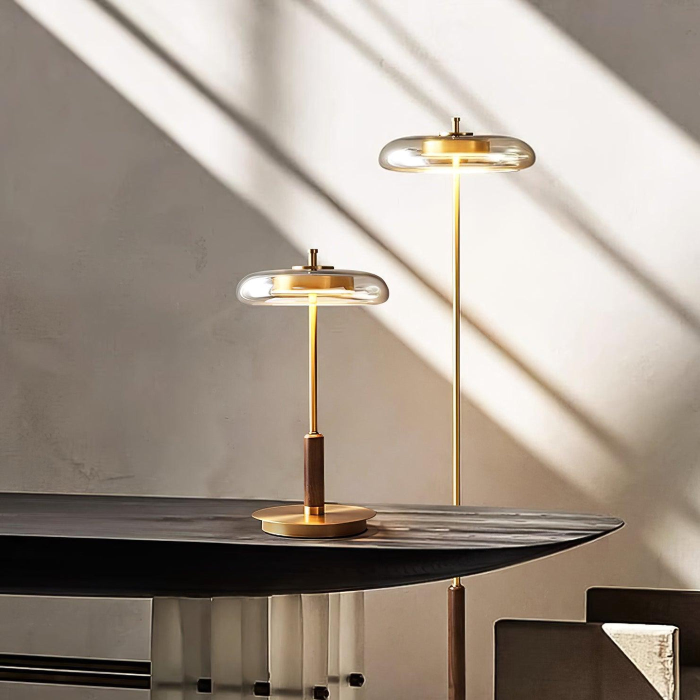 Ronaldo Table Lamp – Modern Elegance with Soft LED Illumination