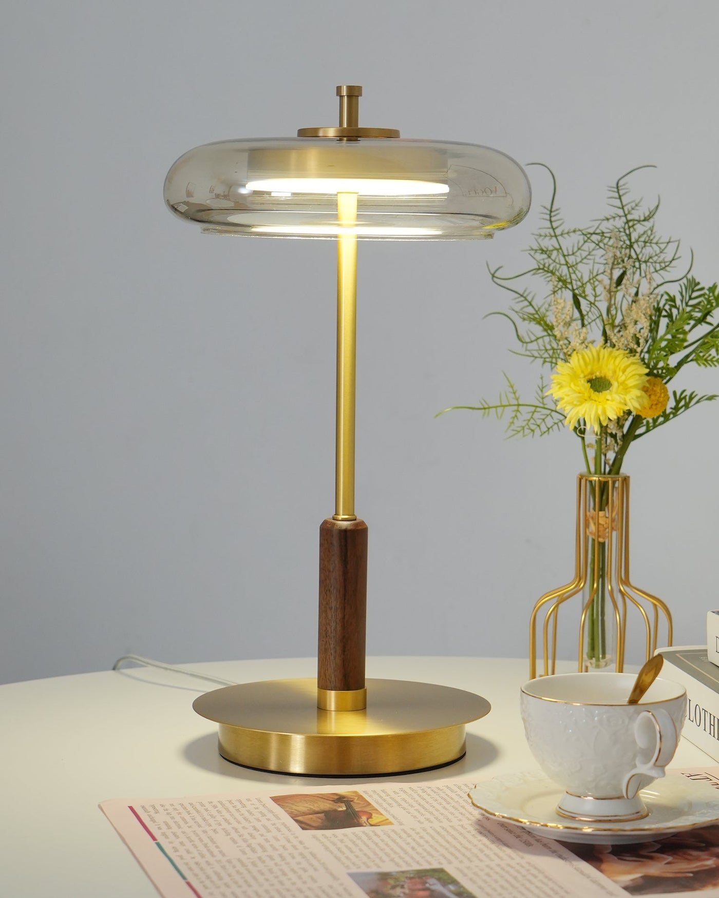Ronaldo Table Lamp – Modern Elegance with Soft LED Illumination