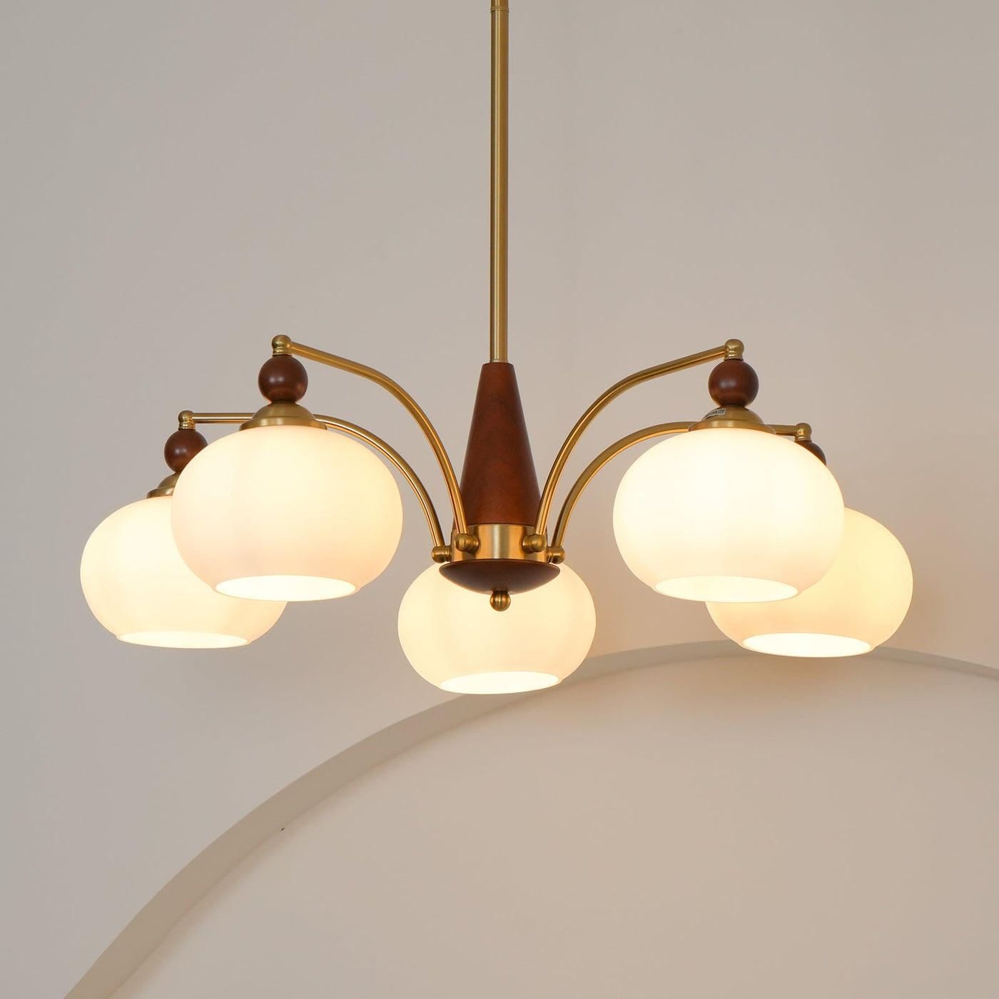 Retro Melodica Chandelier – Victorian-Inspired Elegance with Timeless Craftsmanship