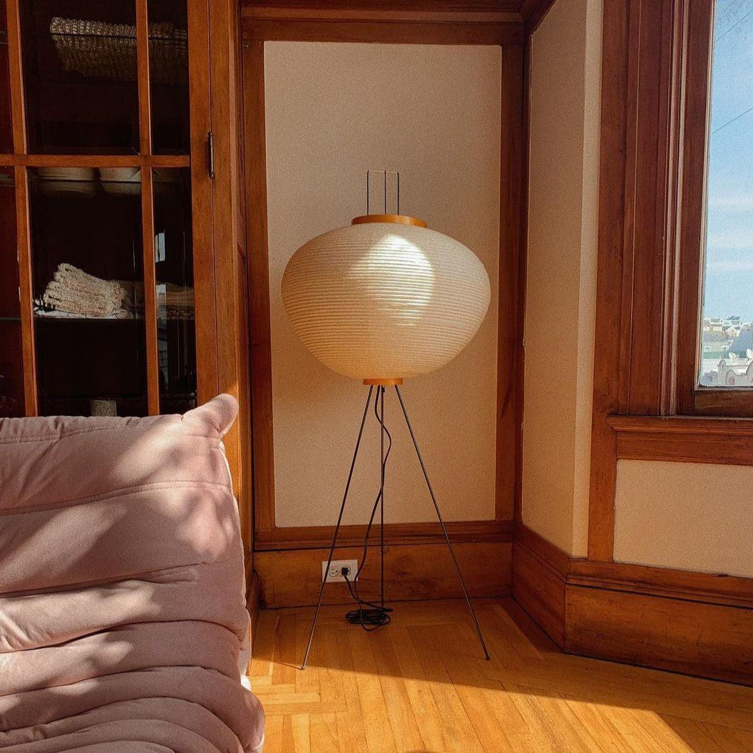 Rice Paper Floor Lamp – Minimalist Soft Glow Lighting for a Tranquil Ambience