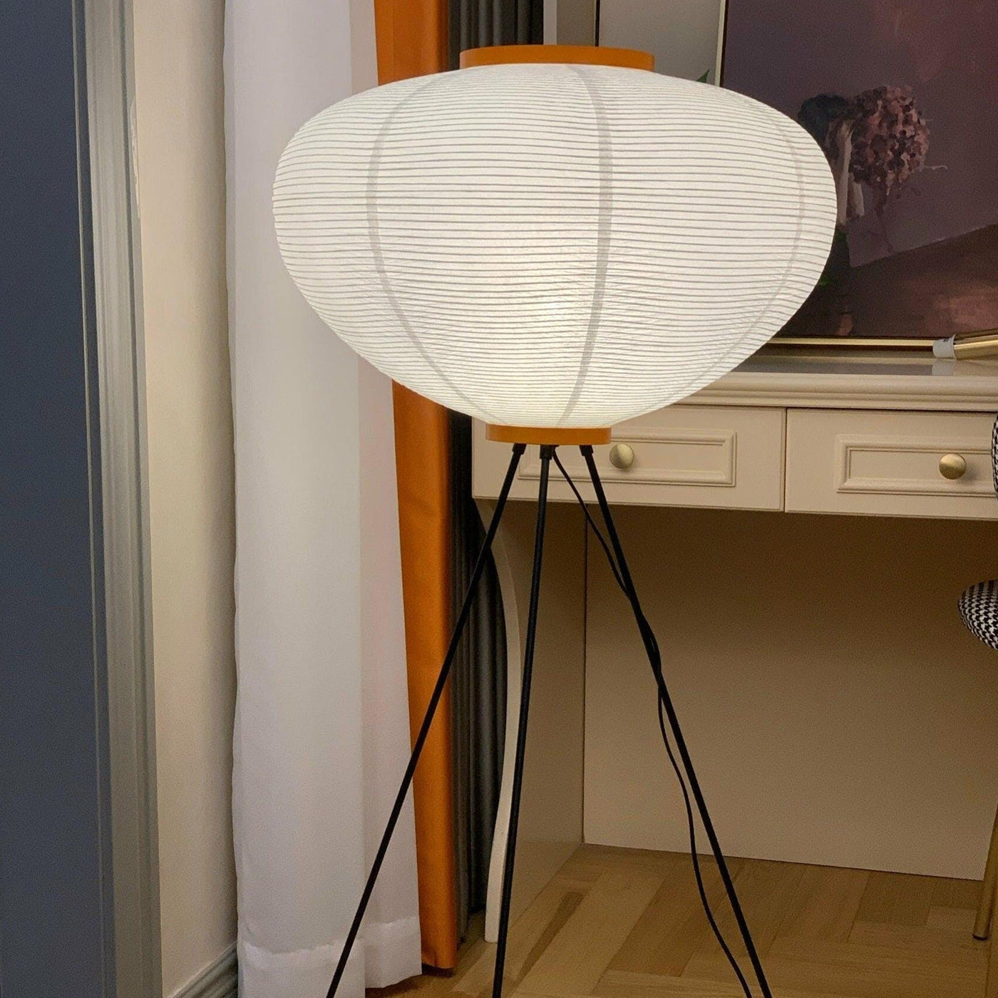Rice Paper Floor Lamp – Minimalist Soft Glow Lighting for a Tranquil Ambience