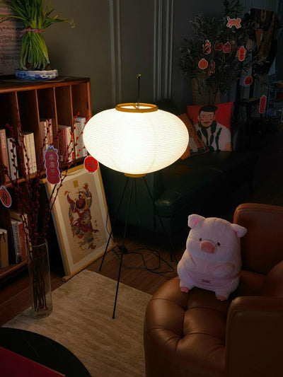 Rice Paper Floor Lamp – Minimalist Soft Glow Lighting for a Tranquil Ambience