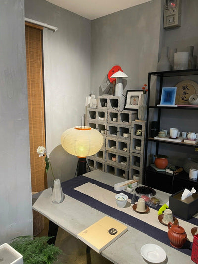 Rice Paper Floor Lamp – Minimalist Soft Glow Lighting for a Tranquil Ambience