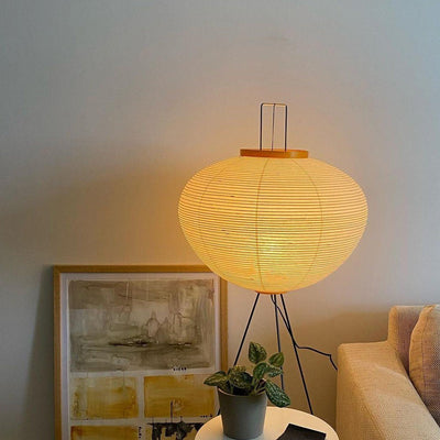 Rice Paper Floor Lamp – Minimalist Soft Glow Lighting for a Tranquil Ambience
