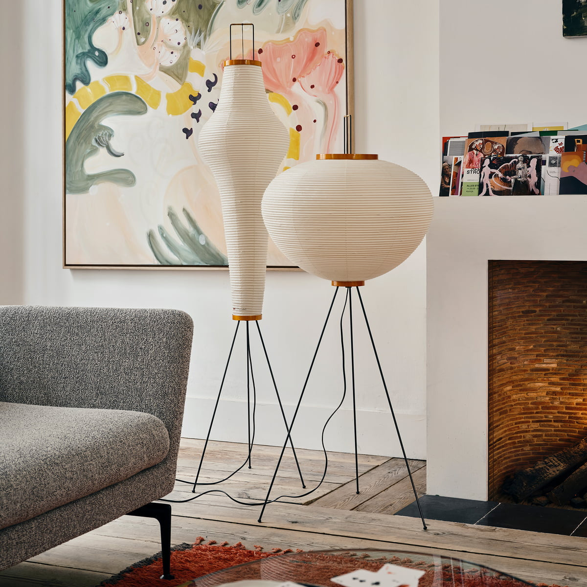 Rice Paper Floor Lamp – Minimalist Soft Glow Lighting for a Tranquil Ambience
