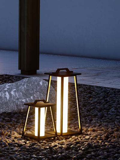 Roam Portable Outdoor Light – Durable, Weather-Resistant LED Lantern