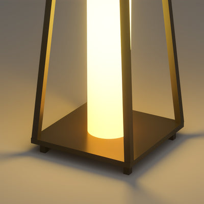 Roam Portable Outdoor Light – Durable, Weather-Resistant LED Lantern
