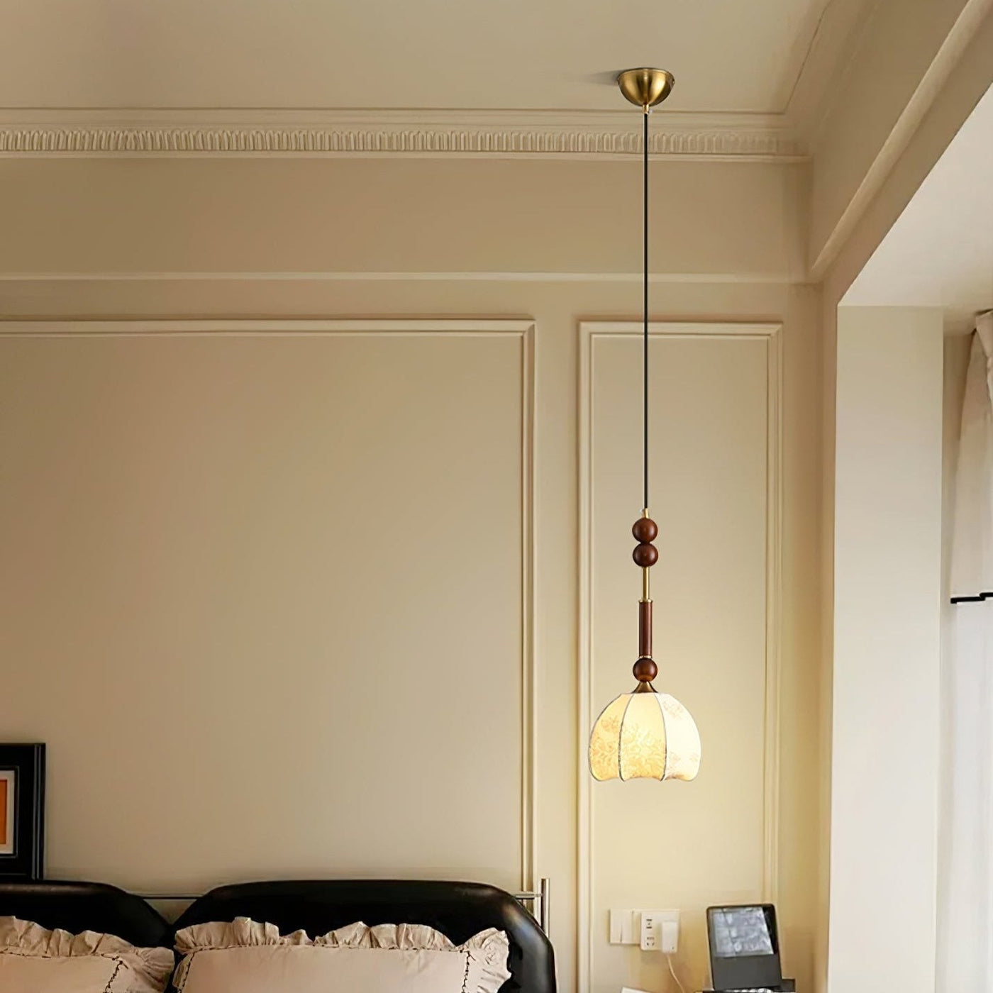 Roma Pendant Light – Timeless Roman-Inspired Elegance