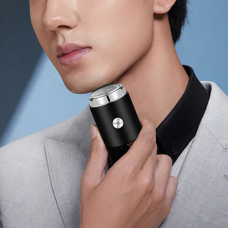 Compact Travel Razor – Portable, Powerful, and Perfect for On-the-Go Grooming