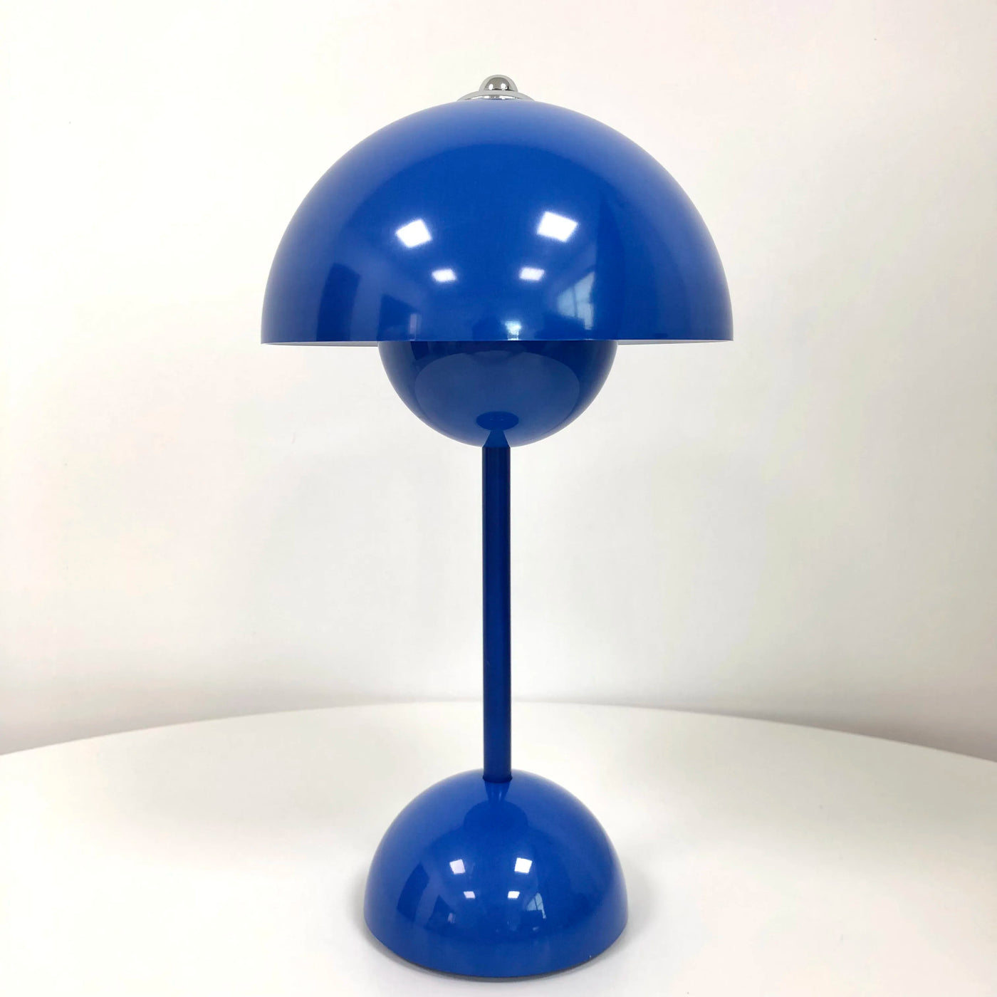 Mushroom-Shaped LED Bedside Lamp – Nordic Elegance and Warm Lighting
