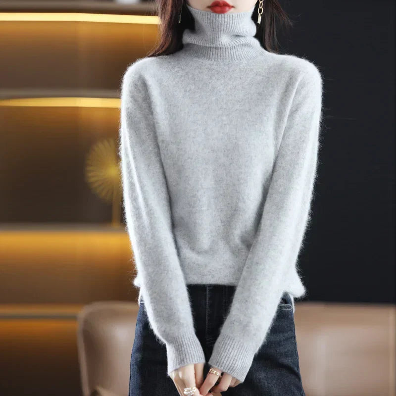 Emma Cashmere Turtleneck Sweater – Luxurious Softness & Timeless Elegance