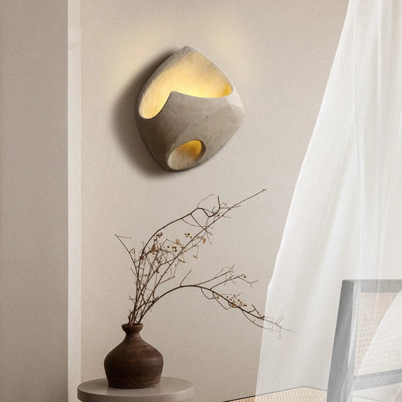 Edda Wall Lamp – Industrial Concrete-Inspired Art Deco Lighting