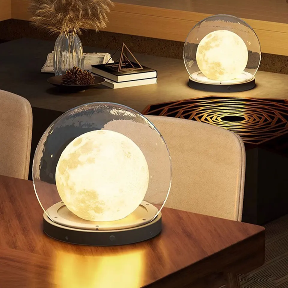 Moon-Shaped Outdoor Light – Elegant Pathway & Garden Illumination