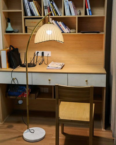 Japanese Bamboo Floor Lamp – Minimalist Zen-Inspired Lighting for a Tranquil Atmosphere