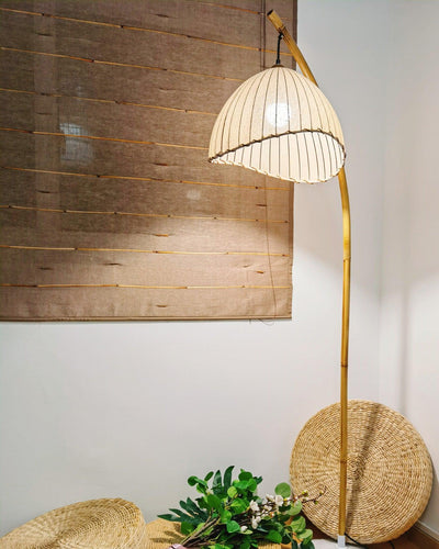 Japanese Bamboo Floor Lamp – Minimalist Zen-Inspired Lighting for a Tranquil Atmosphere