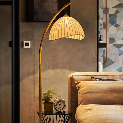 Japanese Bamboo Floor Lamp – Minimalist Zen-Inspired Lighting for a Tranquil Atmosphere