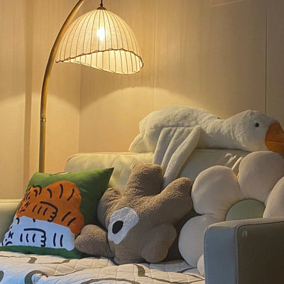 Japanese Bamboo Floor Lamp – Minimalist Zen-Inspired Lighting for a Tranquil Atmosphere