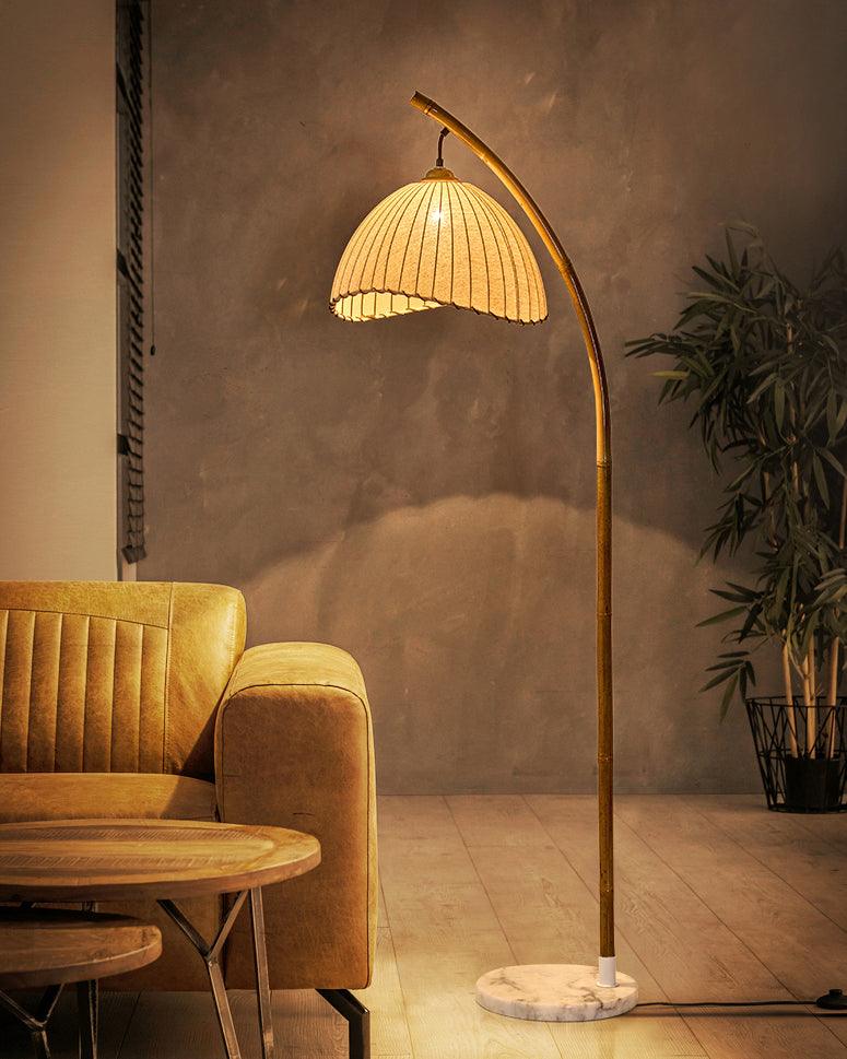 Japanese Bamboo Floor Lamp – Minimalist Zen-Inspired Lighting for a Tranquil Atmosphere
