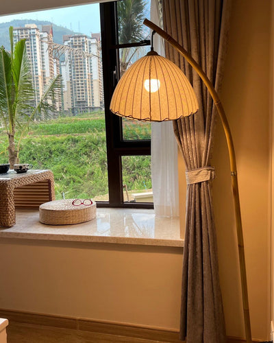 Japanese Bamboo Floor Lamp – Minimalist Zen-Inspired Lighting for a Tranquil Atmosphere