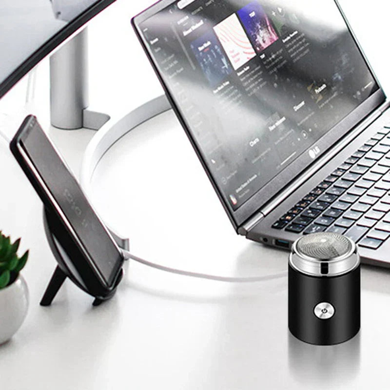 Compact Travel Razor – Portable, Powerful, and Perfect for On-the-Go Grooming