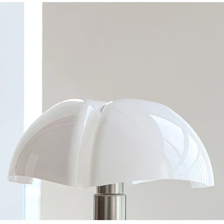 Vintage LED Designer Table Lamp – Retro-Inspired Elegance with Modern LED Light