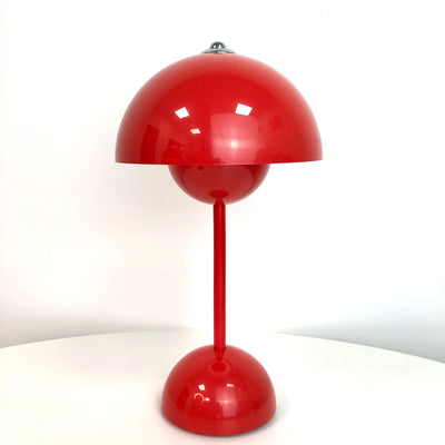 Mushroom-Shaped LED Bedside Lamp – Nordic Elegance and Warm Lighting