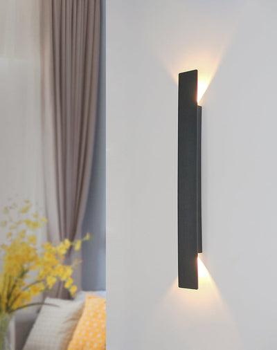 Lumeo | Modern Waterproof Outdoor Wall Light for Stylish Illumination