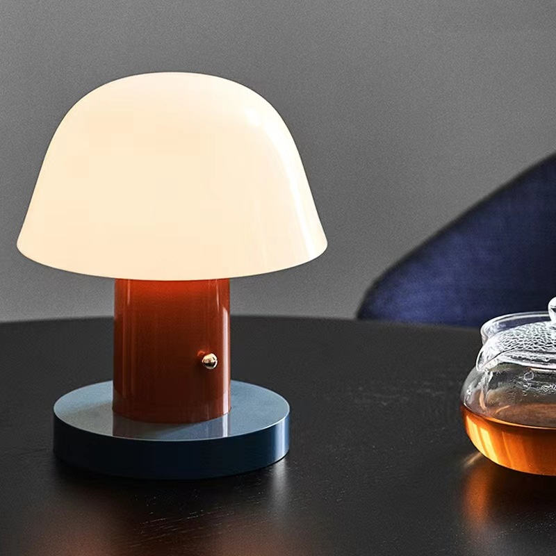 Mushroom LED Table Lamp – Whimsical Elegance with Soft Ambient Lighting