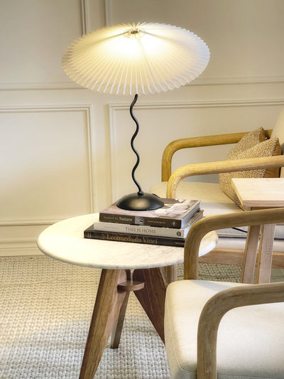 Squiggle Table Lamp – Modern Artistic Lighting for a Stylish Touch