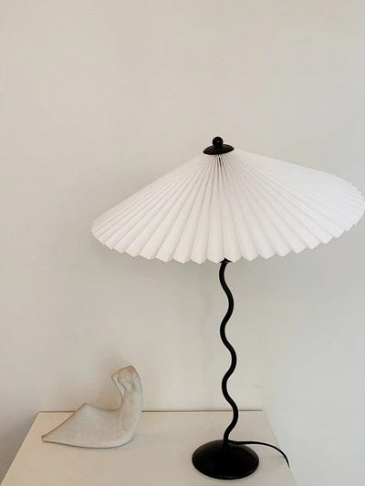Squiggle Table Lamp – Modern Artistic Lighting for a Stylish Touch