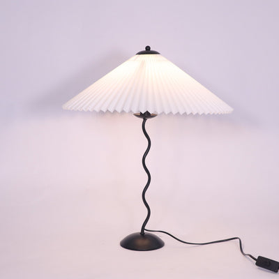 Squiggle Table Lamp – Modern Artistic Lighting for a Stylish Touch