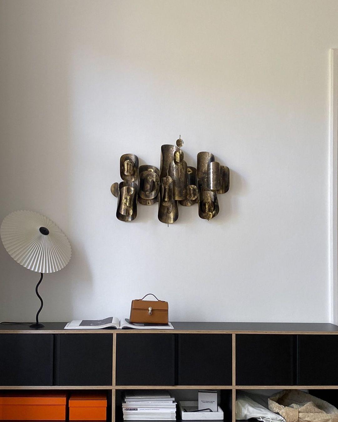 Squiggle Table Lamp – Modern Artistic Lighting for a Stylish Touch
