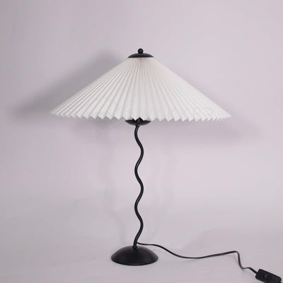 Squiggle Table Lamp – Modern Artistic Lighting for a Stylish Touch