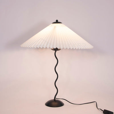 Squiggle Table Lamp – Modern Artistic Lighting for a Stylish Touch