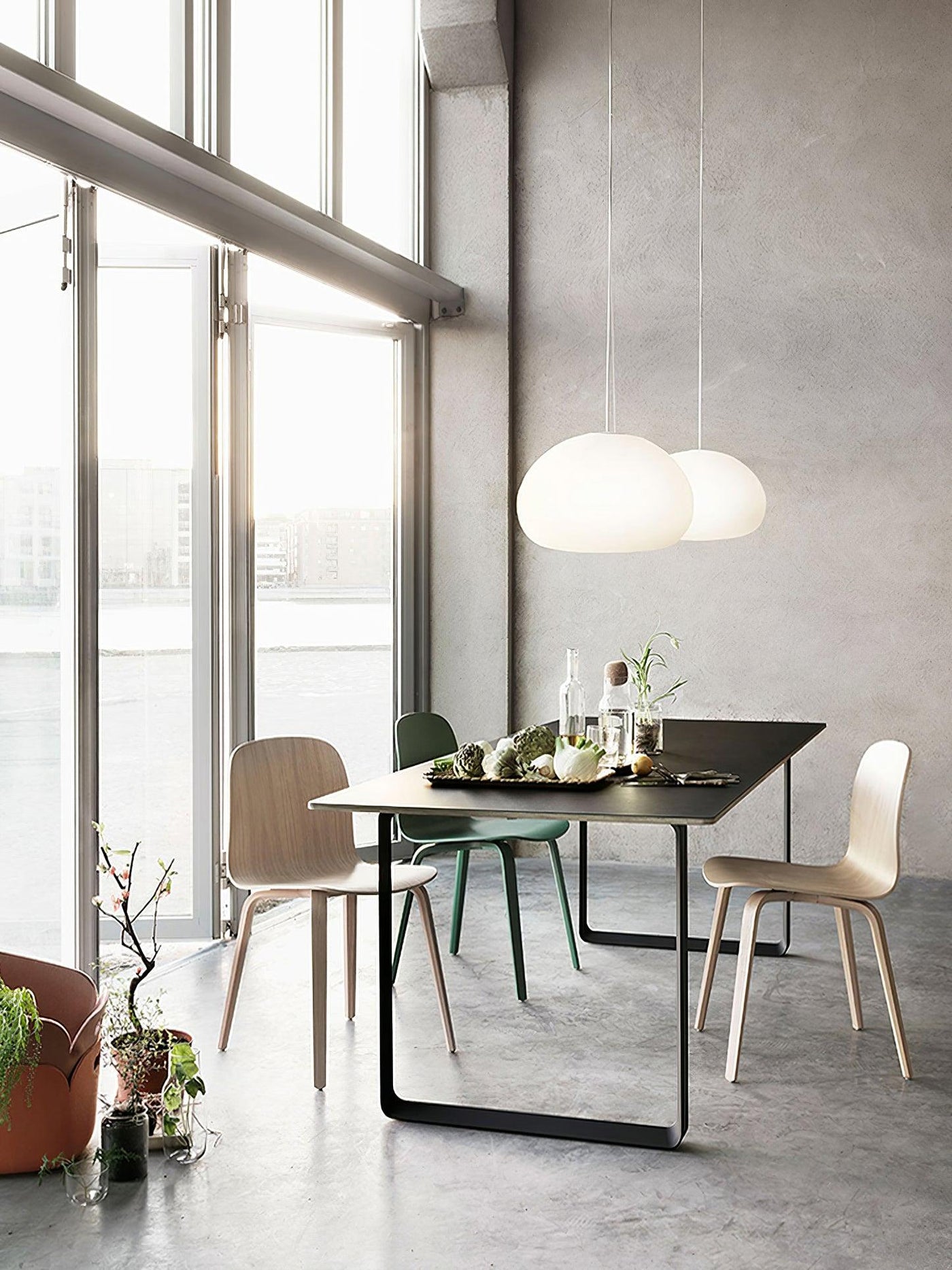 Steamed Bun Pendant Light – Elegant Frosted Glass Hanging Lamp (E26/E27)