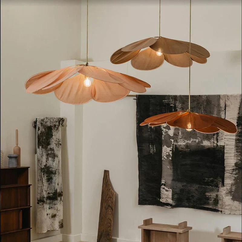 Floral Leaf Pendant Light – Elegant Nature-Inspired Design