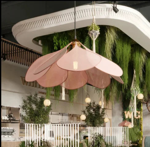 Floral Leaf Pendant Light – Elegant Nature-Inspired Design