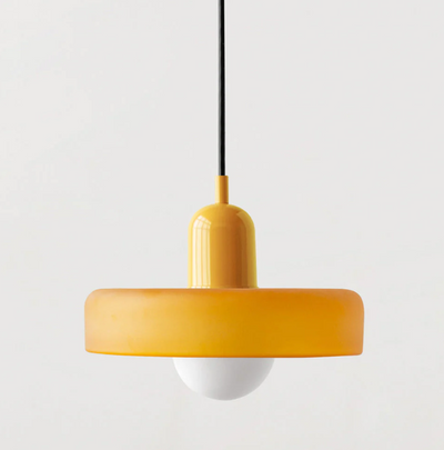 NordicGlass Pendant Light – Scandinavian Elegance and Warm Lighting