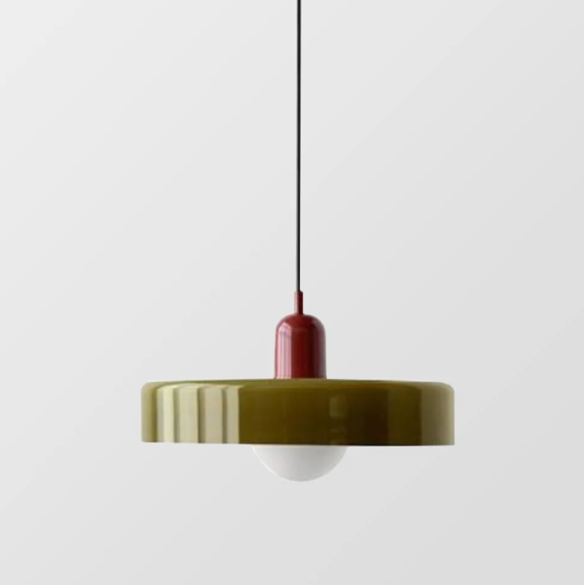 NordicGlass Pendant Light – Scandinavian Elegance and Warm Lighting