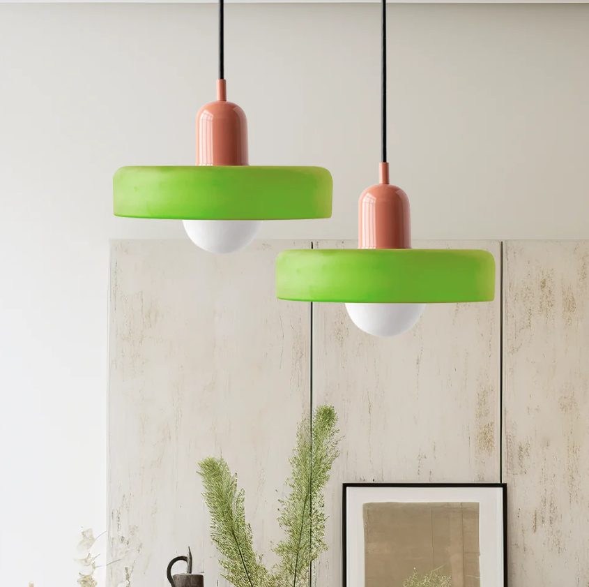 NordicGlass Pendant Light – Scandinavian Elegance and Warm Lighting