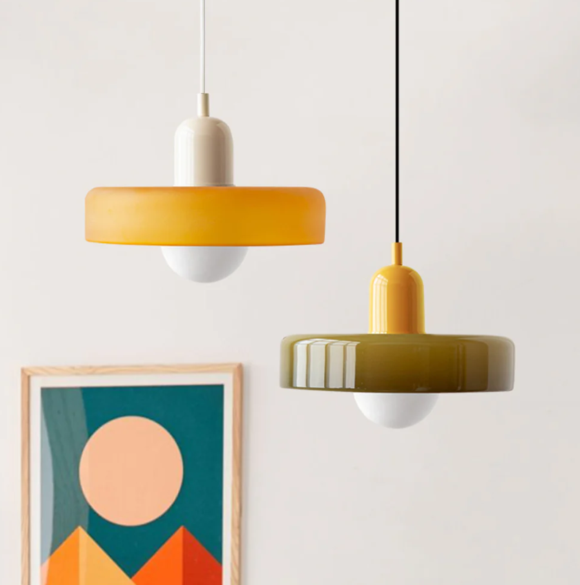 NordicGlass Pendant Light – Scandinavian Elegance and Warm Lighting